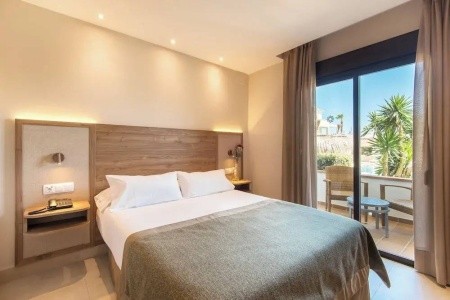 Španielsko Costa Del Sol Tarik 15 dňový pobyt Raňajky Letecky Letisko: Praha April 2026 (16/04/26-30/04/26)