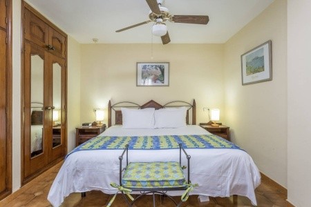 Sunset Harbour Club - 11