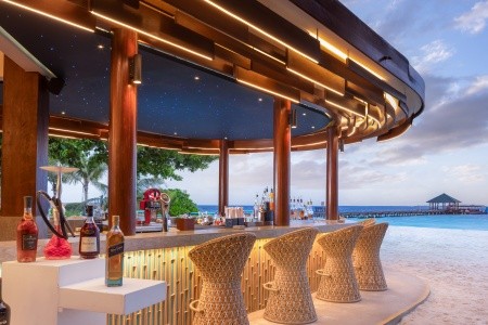 Maldivy  Adaaran Select Meedhupparu 8 dňový pobyt All Inclusive Letecky Letisko: Praha September 2026 (22/09/26-29/09/26)