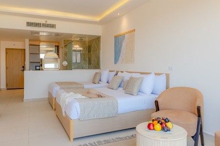 The Three Corners Equinox Beach Resort - 41