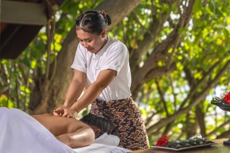 Maldivy  Adaaran Prestige Vadoo 6 dňový pobyt All Inclusive Letecky Letisko: Praha August 2026 ( 3/08/26- 8/08/26)