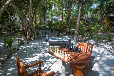 Maldivy Lhaviyani Atol Komandoo Resort 10 dňový pobyt All Inclusive Letecky Letisko: Praha August 2026 (28/08/26- 6/09/26)