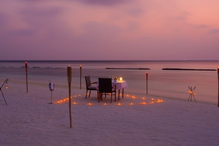 Maldivy Lhaviyani Atol Komandoo Resort 10 dňový pobyt All Inclusive Letecky Letisko: Praha August 2026 (28/08/26- 6/09/26)