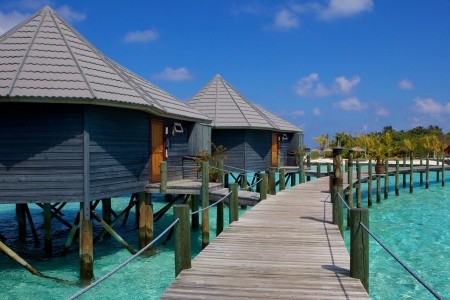 Maldivy Lhaviyani Atol Komandoo Resort 10 dňový pobyt All Inclusive Letecky Letisko: Praha August 2026 (28/08/26- 6/09/26)