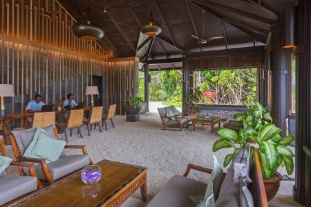 Maldivy Lhaviyani Atol Komandoo Resort 10 dňový pobyt All Inclusive Letecky Letisko: Praha August 2026 (28/08/26- 6/09/26)