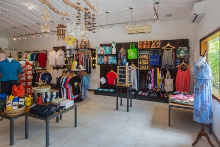 Maldivy Lhaviyani Atol Komandoo Resort 10 dňový pobyt All Inclusive Letecky Letisko: Praha August 2026 (28/08/26- 6/09/26)