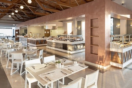 Grécko Kréta Avra Imperial Beach Resort And Spa 12 dňový pobyt Polpenzia Letecky Letisko: Praha June 2026 (27/06/26- 8/07/26)