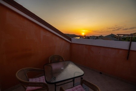 Chorvátsko Lošinj Apartmány 3298-4445 8 dňový pobyt Bez stravy Vlastná September 2026 (23/09/26-30/09/26)