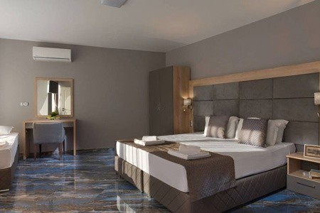 Marina Beach Apartments - 9