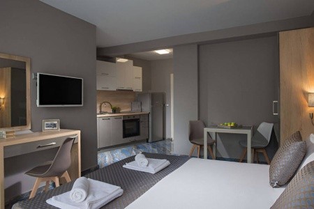 Marina Beach Apartments - 10