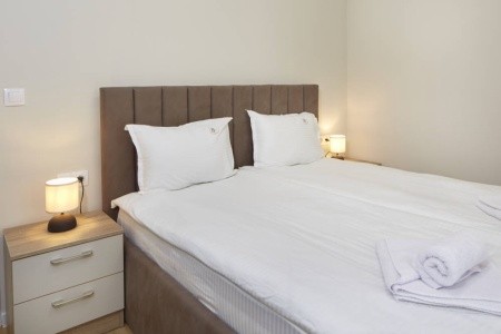 Bellicity Apart Complex - 73