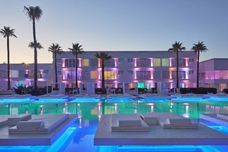 So White Club Resort - 18