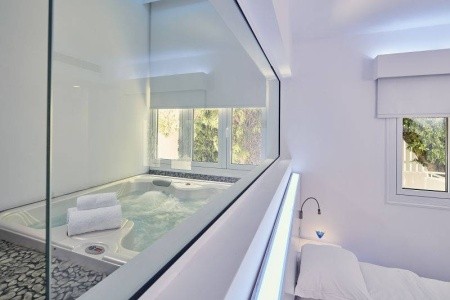 So White Club Resort - 21