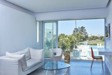 So White Club Resort - 35