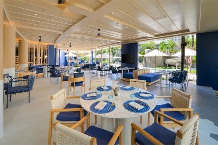 Thajsko Phuket Centara Karon Resort 7 dňový pobyt Polpenzia Letecky Letisko: Praha February 2027 (14/02/27-20/02/27)