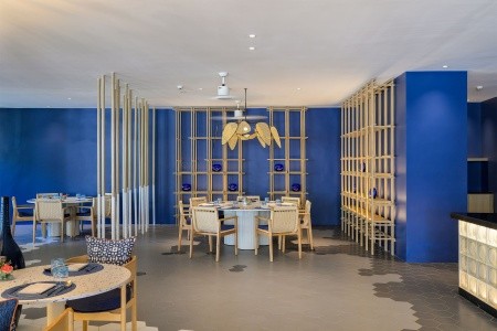 Thajsko Phuket Centara Karon Resort 7 dňový pobyt Polpenzia Letecky Letisko: Praha February 2027 (14/02/27-20/02/27)