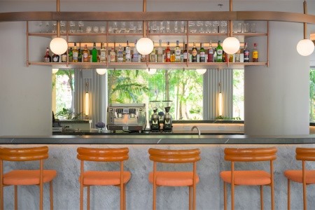 Thajsko Phuket Centara Karon Resort 7 dňový pobyt Polpenzia Letecky Letisko: Praha February 2027 (14/02/27-20/02/27)