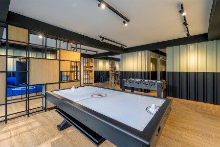 Thajsko Phuket Centara Karon Resort 7 dňový pobyt Polpenzia Letecky Letisko: Praha February 2027 (14/02/27-20/02/27)