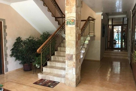 Oleander House And Tennis Club - 8