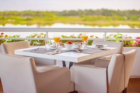 Španielsko Mallorca Blau Colonia Sant Jordi Resort 14 dňový pobyt Polpenzia Letecky Letisko: Praha July 2026 ( 7/07/26-20/07/26)
