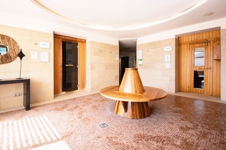 Španielsko Mallorca Blau Colonia Sant Jordi Resort 14 dňový pobyt Polpenzia Letecky Letisko: Praha July 2026 ( 7/07/26-20/07/26)