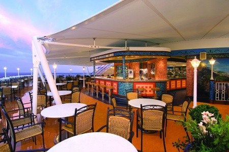 Norwegian Jewel - 11