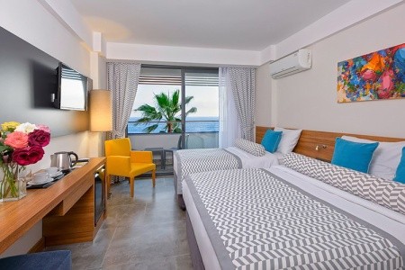 Floria Beach - 15