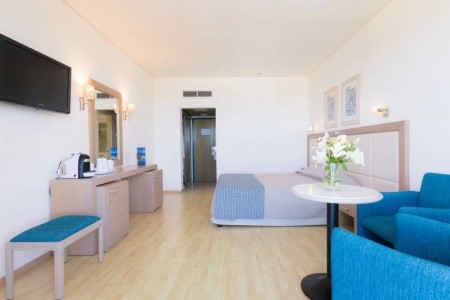 The Golden Coast Beach - 6