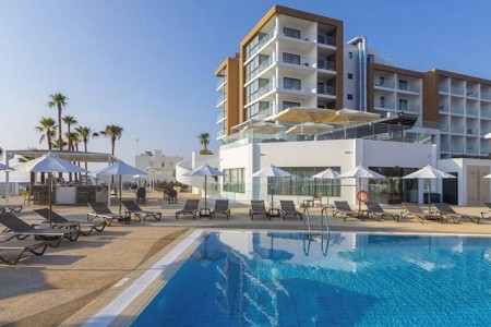 Leonardo Crystal Cove & Spa By The Sea - 2