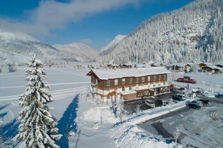 Rakúsko Tirolsko Fairhotel Hochfilzen (Hochfilzen) 5 dňový pobyt Raňajky Vlastná November 2026 (25/11/26-29/11/26)