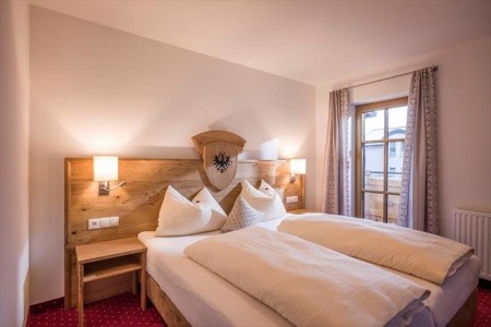 Rakúsko Tirolsko Gasthof Brixnerwirt & Nebenhaus Freidhof (Brixen Im Thale) 5 dňový pobyt Polpenzia Vlastná October 2026 ( 7/10/26-11/10/26)