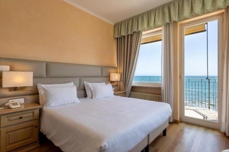 Diano Marina Palace