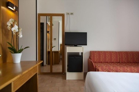 Vila Paradiso (Passignano Sul Trasimeno) - 16