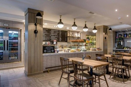 Veľká Británia Edinburgh Hub By Premier Inn Edinburgh Royal Mile 5 dňový pobyt Raňajky Letecky Letisko: Viedeň January 2027 ( 2/01/26- 6/01/27)