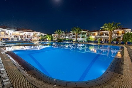 Golden Sun Hotel - 17