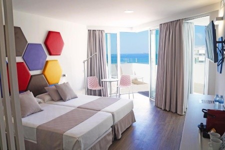 Kanárske ostrovy Tenerife Alexandre Troya 9 dňový pobyt Polpenzia Letecky Letisko: Budapešť February 2027 ( 6/02/27-14/02/27)