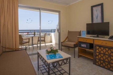 Kanárske ostrovy Tenerife Hovima Santa Maria 8 dňový pobyt Plná penzia Letecky Letisko: Budapešť December 2026 (21/12/26-28/12/26)