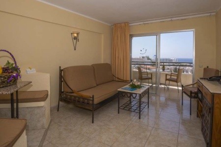 Kanárske ostrovy Tenerife Hovima Santa Maria 8 dňový pobyt Plná penzia Letecky Letisko: Budapešť December 2026 (21/12/26-28/12/26)