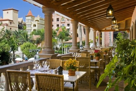 Kanárske ostrovy Tenerife Bahia Del Duque Resort 9 dňový pobyt Raňajky Letecky Letisko: Budapešť December 2026 (11/12/26-19/12/26)