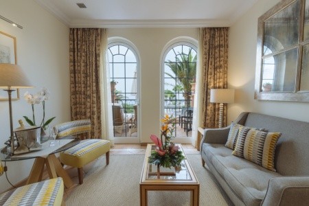Kanárske ostrovy Tenerife Bahia Del Duque Resort 9 dňový pobyt Raňajky Letecky Letisko: Budapešť December 2026 (11/12/26-19/12/26)