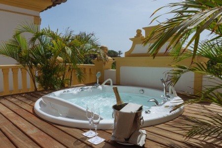 Kanárske ostrovy Tenerife Bahia Del Duque Resort 9 dňový pobyt Raňajky Letecky Letisko: Budapešť December 2026 (11/12/26-19/12/26)