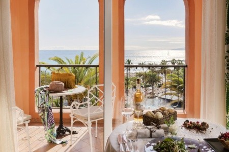 Kanárske ostrovy Tenerife Bahia Del Duque Casas Ducales 9 dňový pobyt Polpenzia Letecky Letisko: Budapešť February 2027 (19/02/27-27/02/27)