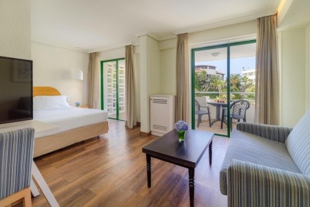 Kanárske ostrovy Tenerife H10 Tenerife Playa 12 dňový pobyt Polpenzia Letecky Letisko: Budapešť December 2026 (12/12/26-23/12/26)