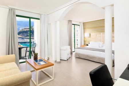 Kanárske ostrovy Tenerife H10 Tenerife Playa 12 dňový pobyt Polpenzia Letecky Letisko: Budapešť December 2026 (12/12/26-23/12/26)