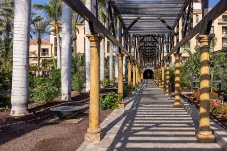 Kanárske ostrovy Gran Canaria Lopesan Costa Meloneras Resort Spa & Casino 8 dňový pobyt Polpenzia Letecky Letisko: Budapešť February 2027 (23/02/27- 2/03/27)