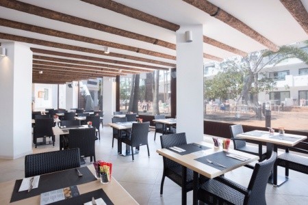Kanárske ostrovy Lanzarote Thb Lanzarote Beach 5 dňový pobyt Polpenzia Letecky Letisko: Bratislava February 2027 (11/02/27-15/02/27)