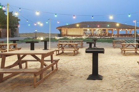 The V Luxury Resort - 5