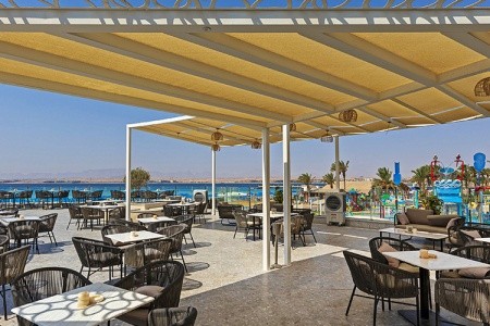 The V Luxury Resort - 4
