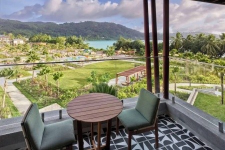 Seychely Mahé Canopy By Hilton Seychelles 13 dňový pobyt Polpenzia Letecky Letisko: Praha November 2026 (11/11/26-23/11/26)