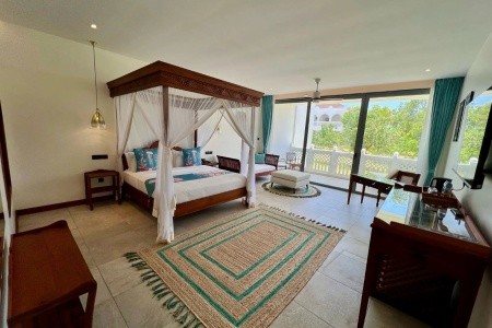 Zanzibar, Pingwe, Shukran Palace, za <span>57.449</span> Kč